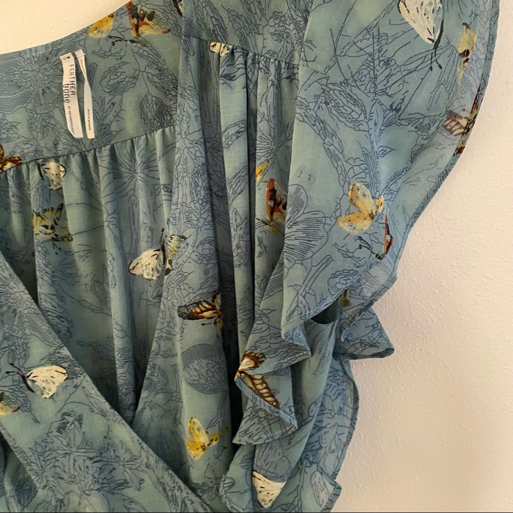 Butterfly Wrap tunic - Picture 7 of 13